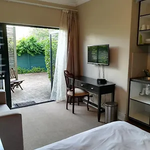 https://inverness-manor.hotels-capetown.com